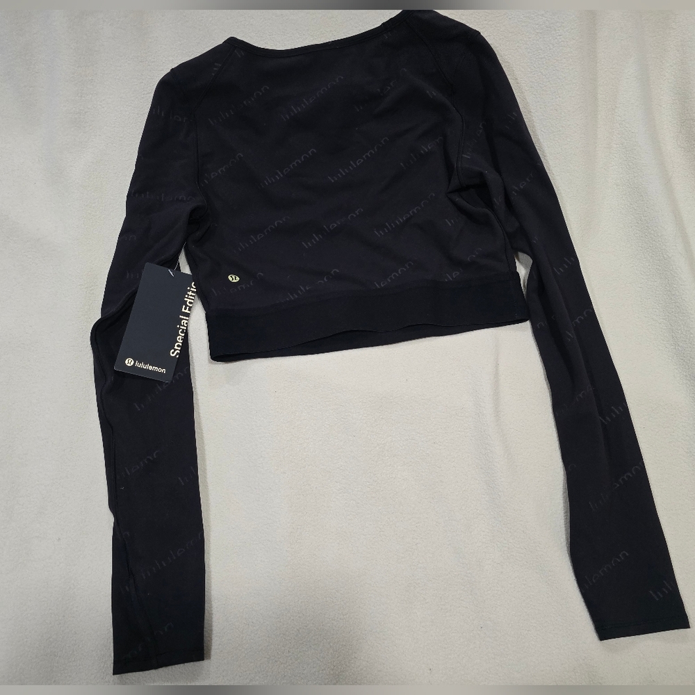 Lululemon Black/Gold Wordmark Top
